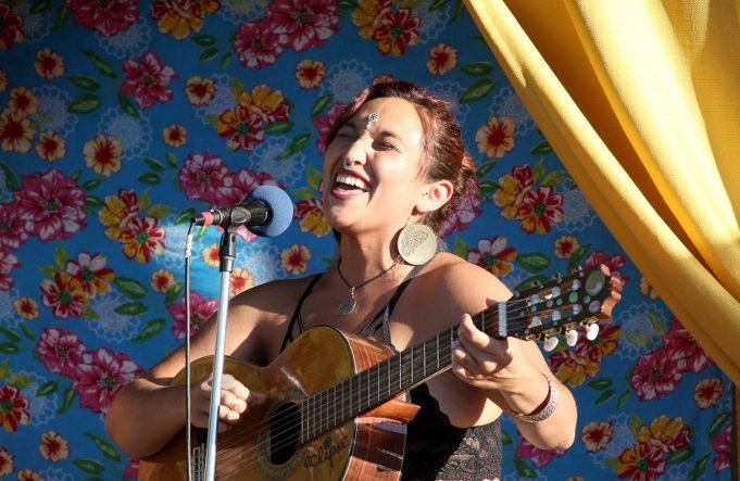 Akacia: La voz de la cueca que habla del Mallolafken