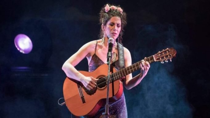 Fabby Olano: «En estos tiempos el arte salva»