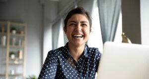 “Reiníciate en Digital”: 1400 becas para estudiar programación y diseño