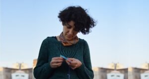 Círculos del bordado feminista: Así se deslizan sus hilos