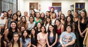 Piden mayor participación de niñas en instancias de gobierno en Chile