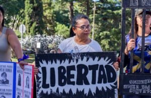 Exigiendo libertad mujeres celebraron su día Mujeres exigen libertad en su día